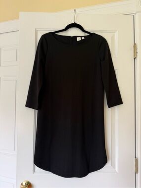 GAP Black Long Sleeve Shift Dress
